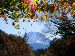 本栖湖からの富士山-4